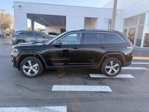 2022 Jeep Grand Cherokee Limited