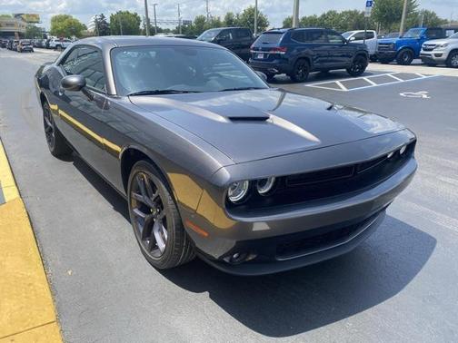 2021 Dodge Challenger SXT