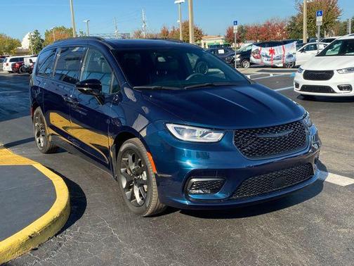 2024 Chrysler Pacifica Limited