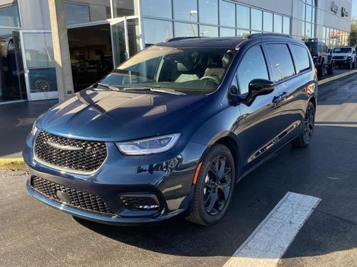 2024 Chrysler Pacifica Limited