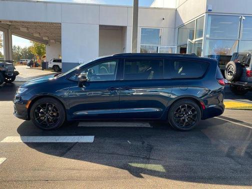 2024 Chrysler Pacifica Limited