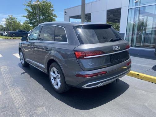 2021 Audi Q7 55 Premium
