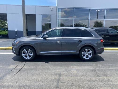 2021 Audi Q7 55 Premium