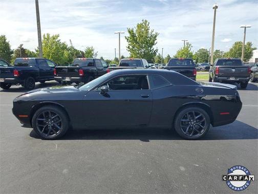 2021 Dodge Challenger SXT
