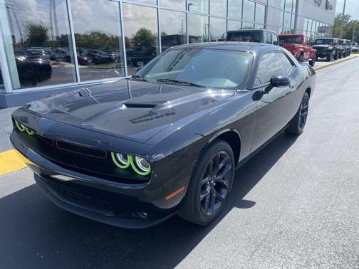 2021 Dodge Challenger SXT
