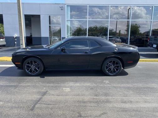 2021 Dodge Challenger SXT