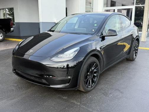 2022 Tesla Model Y Long Range Dual Motor All-Wheel Drive