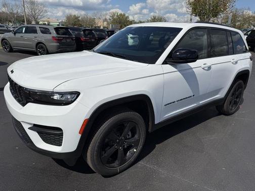2025 Jeep Grand Cherokee Altitude