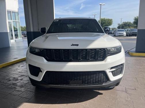 2025 Jeep Grand Cherokee Altitude