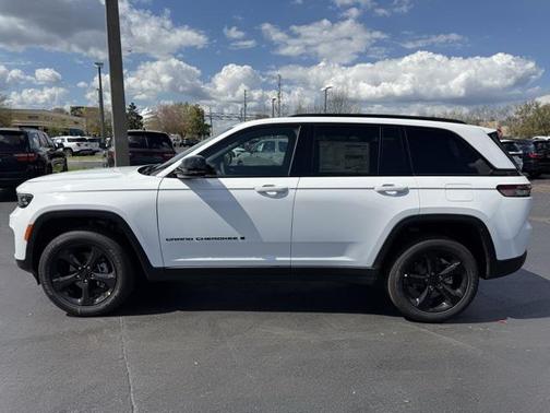 2025 Jeep Grand Cherokee Altitude