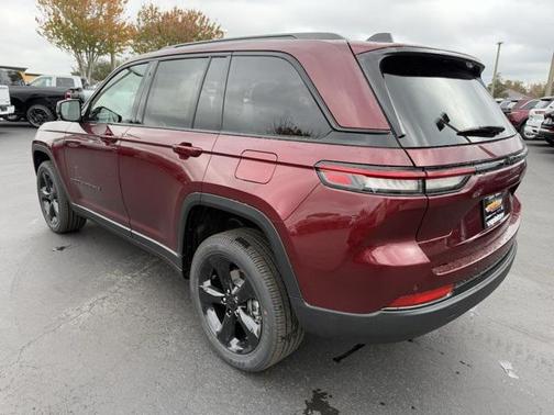 2025 Jeep Grand Cherokee Altitude