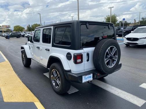 2023 Jeep Wrangler 4-Door Sahara 4x4