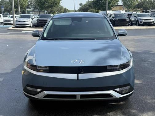 2023 Hyundai IONIQ 5 SE
