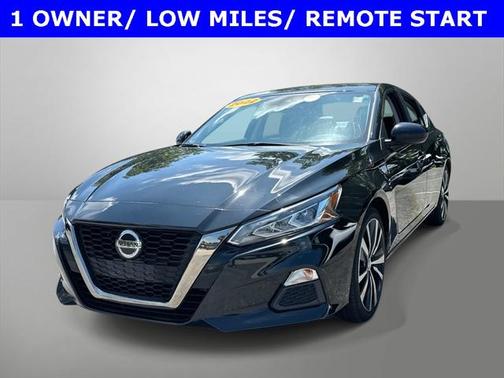 2022 Nissan Altima SR FWD
