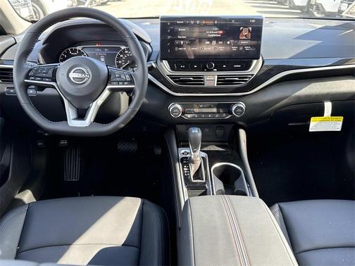 2025 Nissan Altima SR FWD
