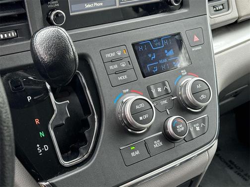 2018 Toyota Sienna SE