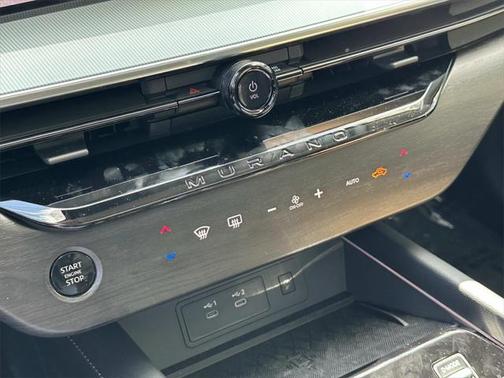2025 Nissan Murano SL