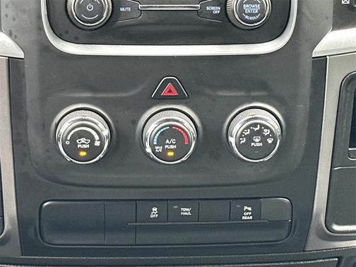 2024 RAM 1500 Classic Warlock Crew Cab 4x4 5'7' Box
