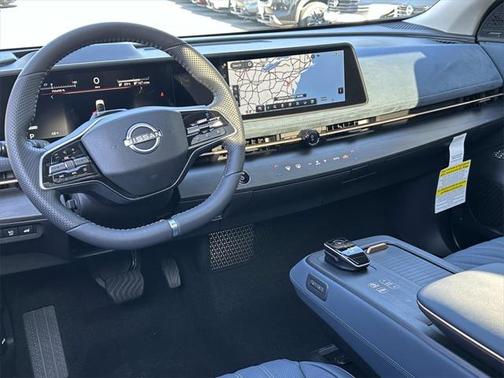 2025 Nissan ARIYA PLATINUM+