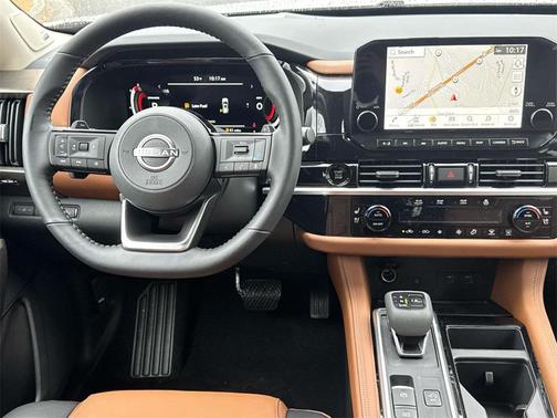 2025 Nissan Pathfinder Platinum 4WD