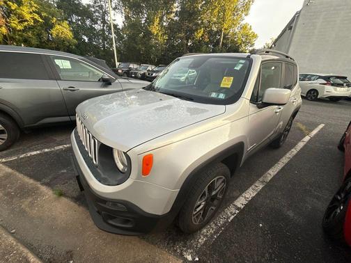 Glacier Metallic 2016 Jeep Renegade Latitude