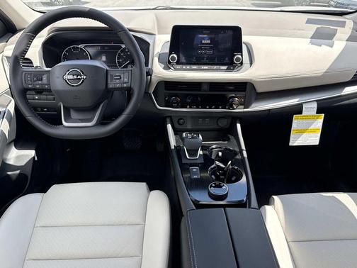 Everest White Pearl Tricoat 2026 Nissan Rogue Dark Armor