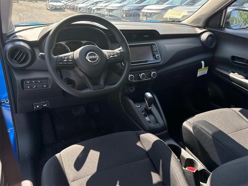 2025 Nissan Kicks S