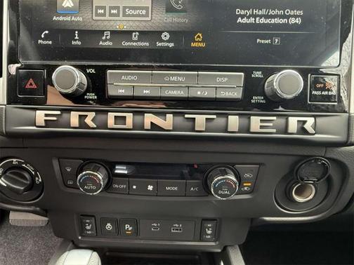 2025 Nissan Frontier SV