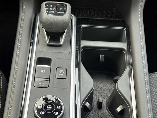 2025 Nissan Pathfinder SV 4WD