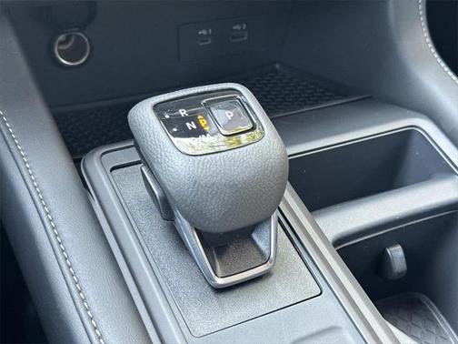 2025 Nissan Pathfinder S 4WD