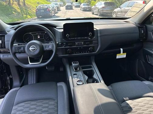 2025 Nissan Pathfinder S 4WD
