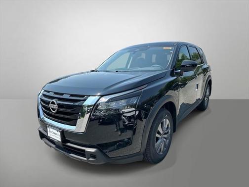 2025 Nissan Pathfinder S 4WD