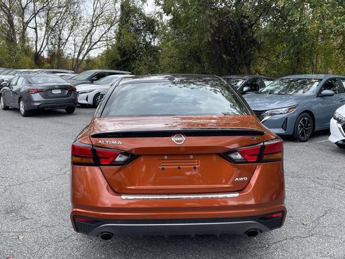 2021 Nissan Altima SR Intelligent AWD