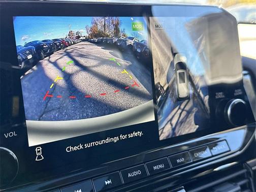 2025 Nissan Pathfinder Platinum 4WD