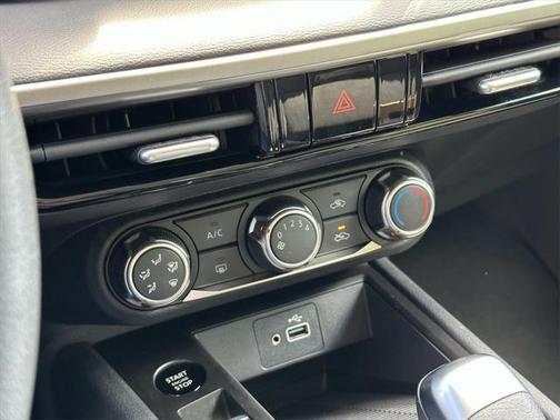 2025 Nissan Kicks S