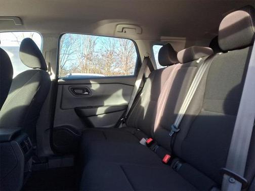 2025 Nissan Rogue S