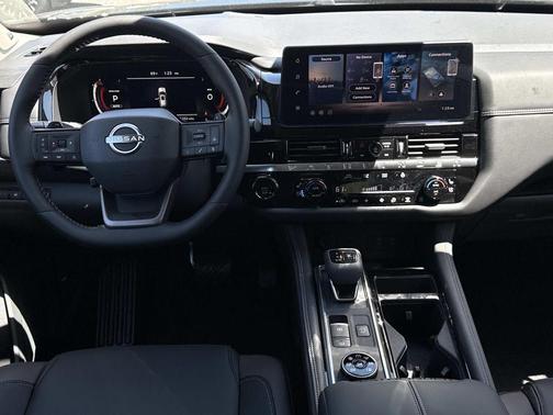 Super Black 2026 Nissan Pathfinder Platinum