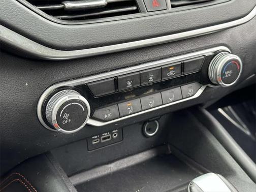 2022 Nissan Altima SR FWD