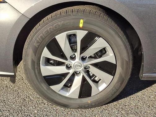 2025 Nissan Altima S FWD