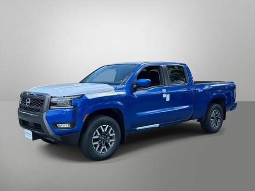 2025 Nissan Frontier SL