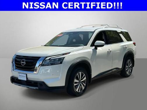 2023 Nissan Pathfinder SL 4WD