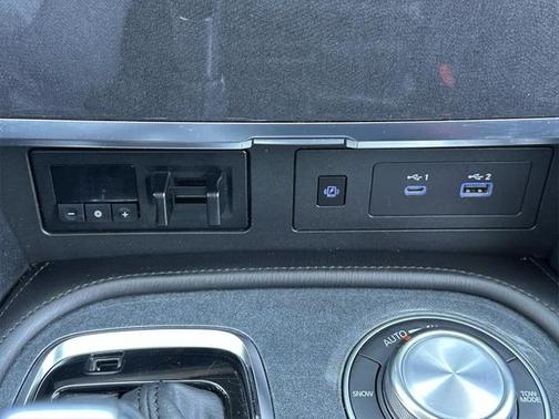 2022 Nissan Armada SV 4WD
