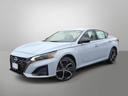 2025 Nissan Altima SR AWD