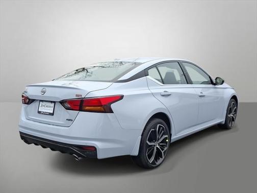 2025 Nissan Altima SR AWD