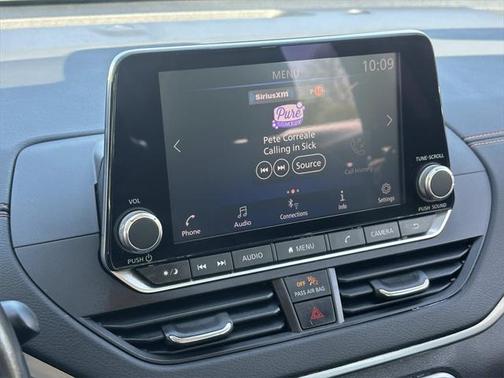 2022 Nissan Altima SR Intelligent AWD