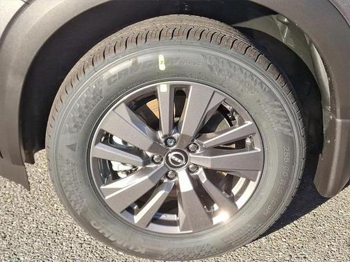 2025 Nissan Pathfinder S 4WD