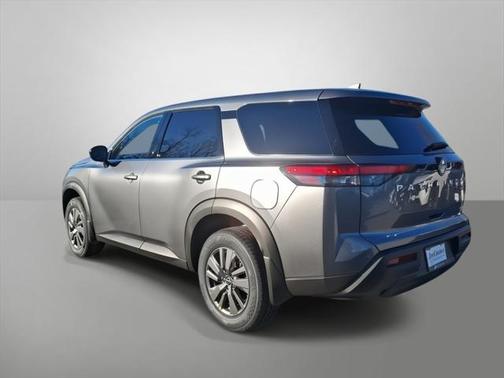 2025 Nissan Pathfinder S 4WD