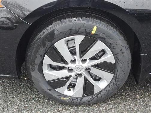 2025 Nissan Altima S FWD