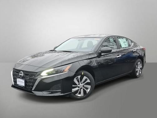 2025 Nissan Altima S FWD