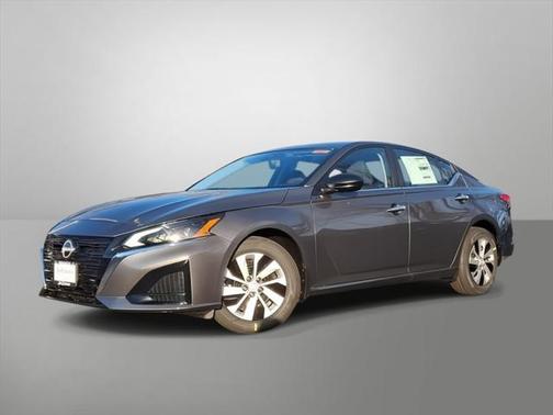 2025 Nissan Altima S FWD